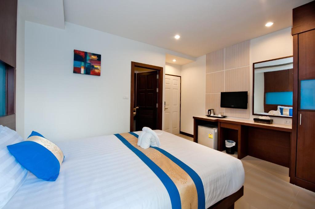 Blue Sky Patong Hotel Ruang foto