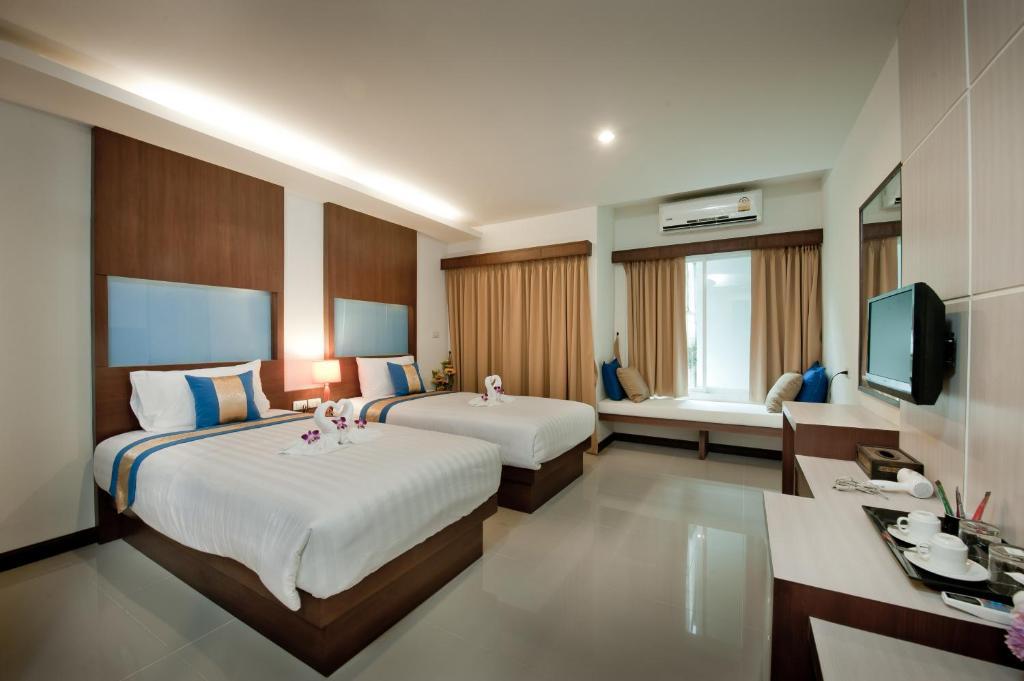 Blue Sky Patong Hotel Ruang foto