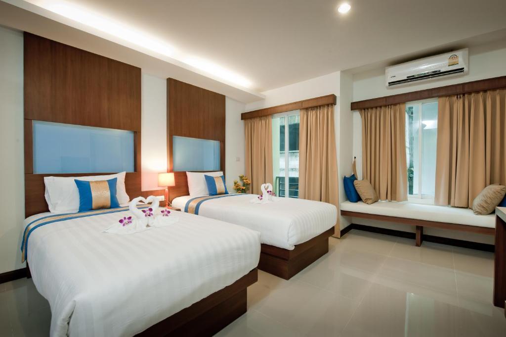 Blue Sky Patong Hotel Ruang foto