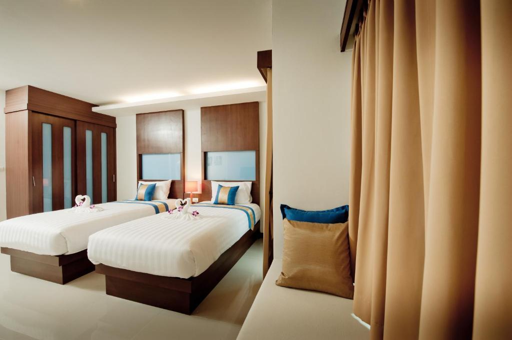 Blue Sky Patong Hotel Ruang foto