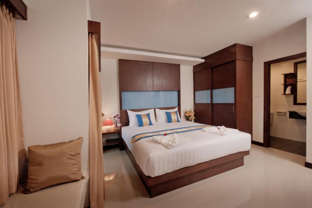 Blue Sky Patong Hotel Ruang foto