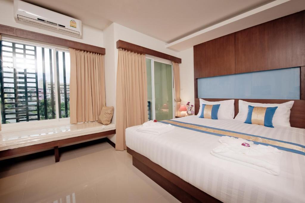 Blue Sky Patong Hotel Ruang foto
